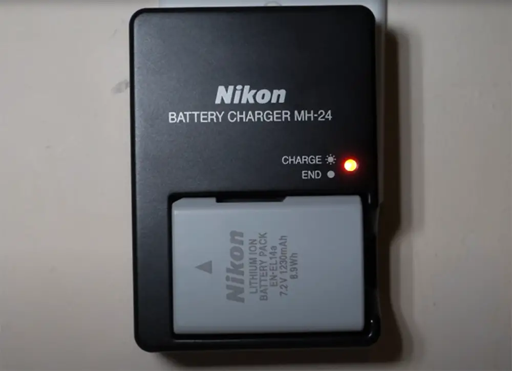 How to Charge Nikon D3500 Batteries