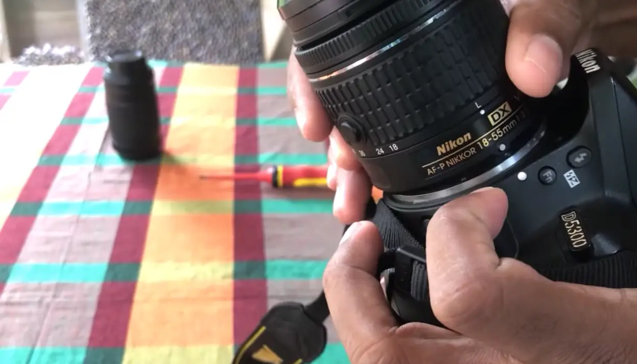 Nikon Lens Not Attached How to Fix? FotoProfy