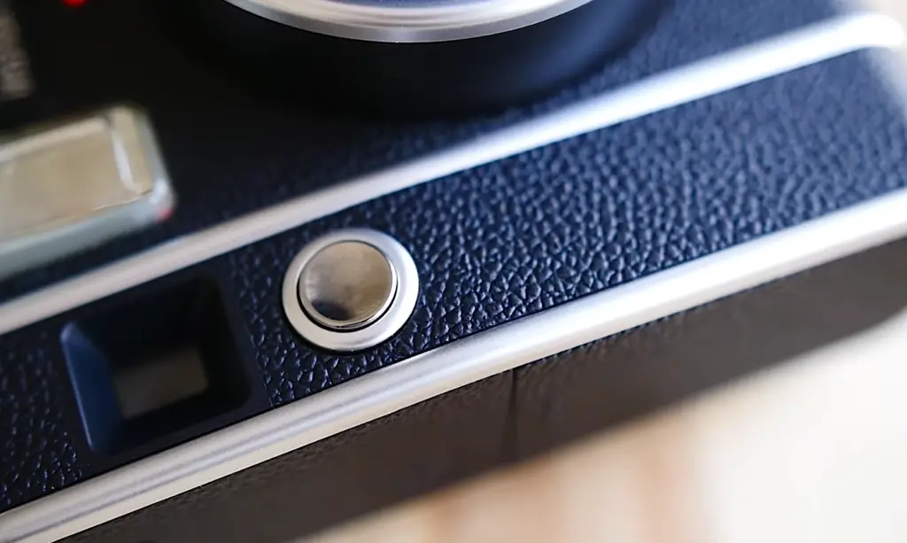 Polaroid Fujifilm Instax Mini 40 Review