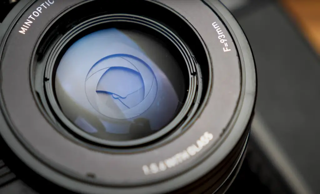 Pros and Cons of Fujifilm Instax Mini 8 vs Polaroid 300 Cameras