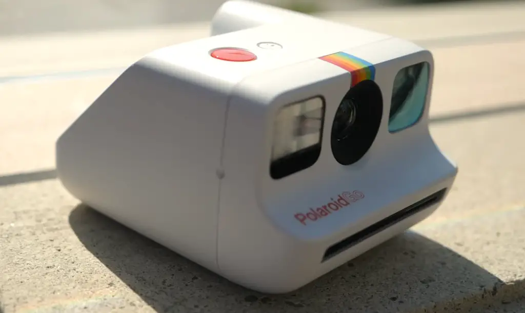 Pros and Cons of Using the Polaroid Go