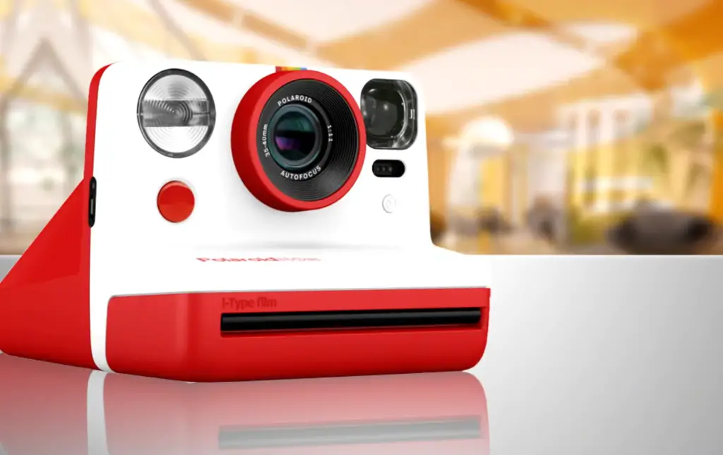 Pros and Cons of Fujifilm Instax Mini 8 vs Polaroid Snap Cameras