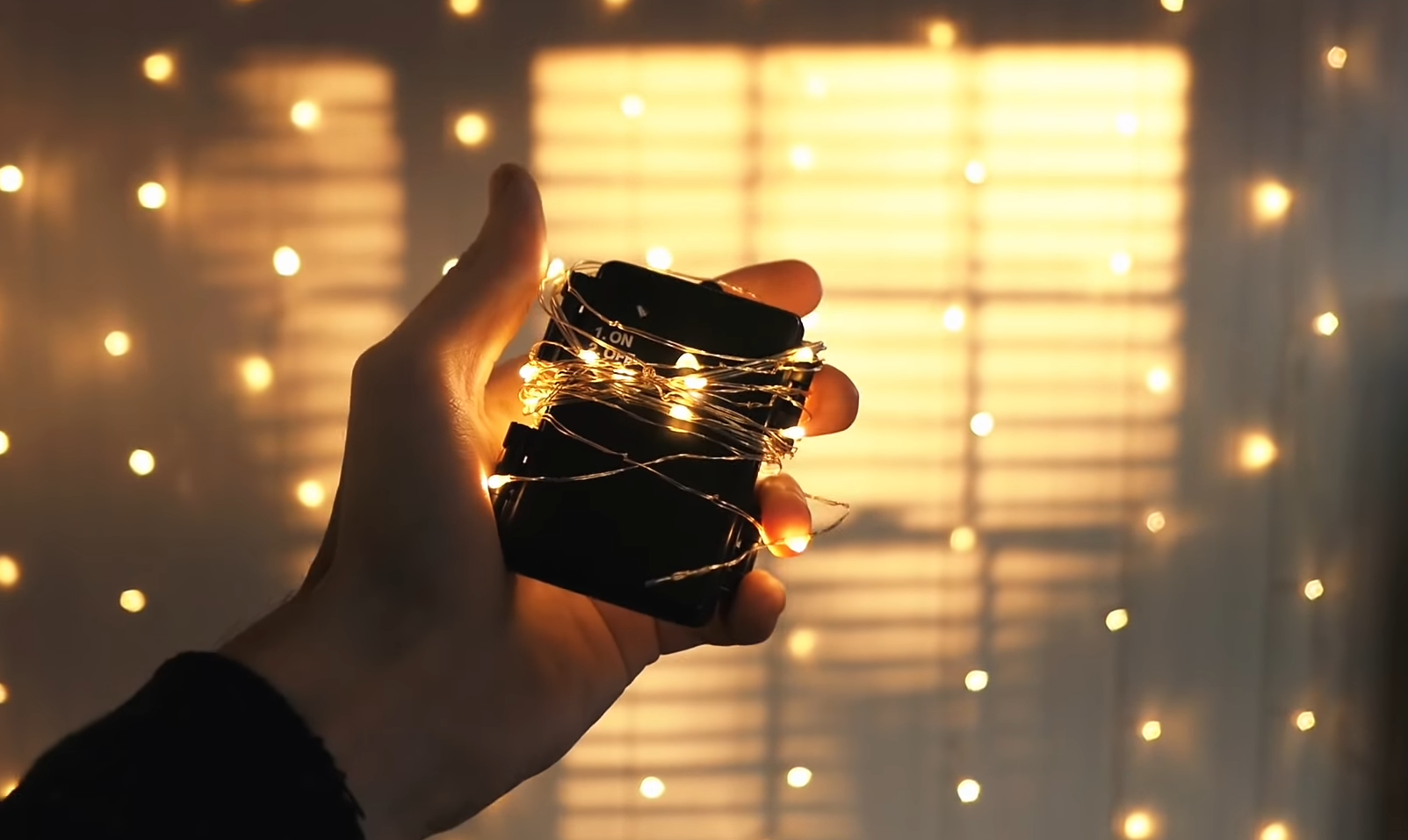 How to Photograph Christmas Lights? FotoProfy