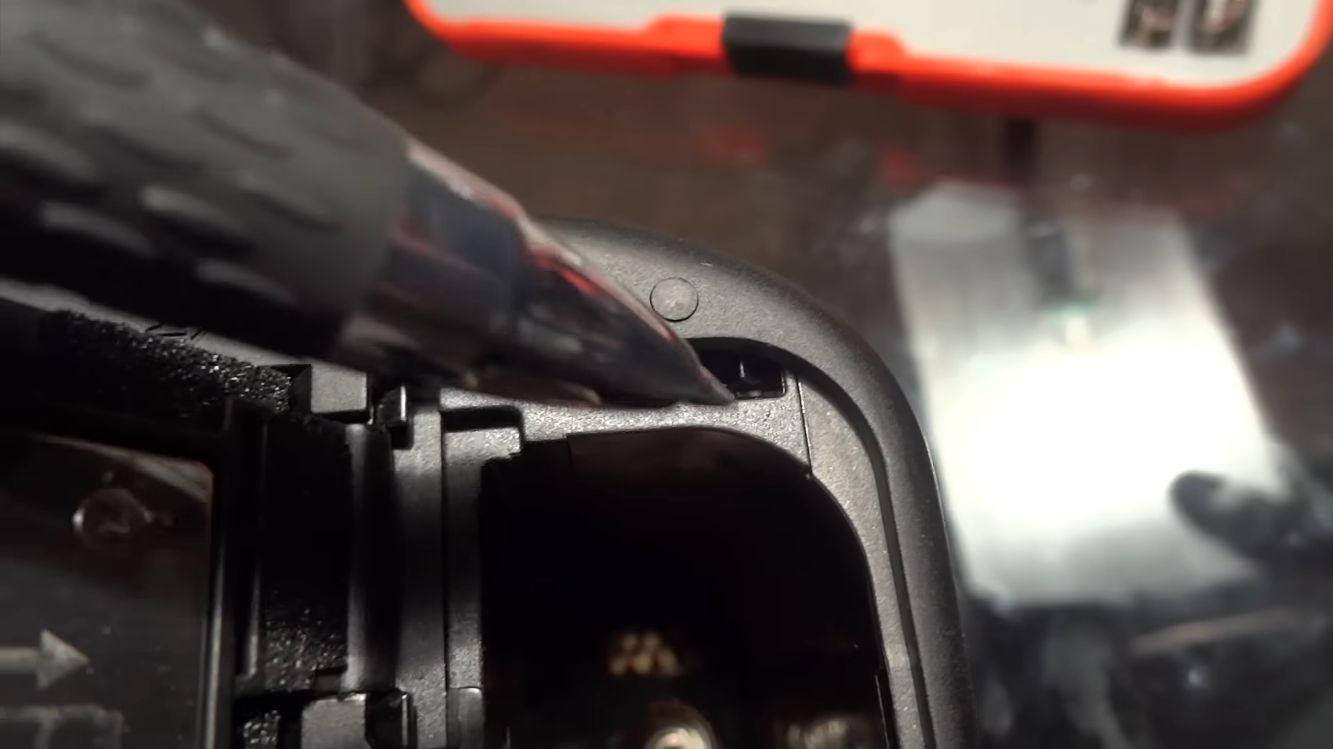 Canon Camera Got Wet and Won’t Turn On How to Fix? FotoProfy