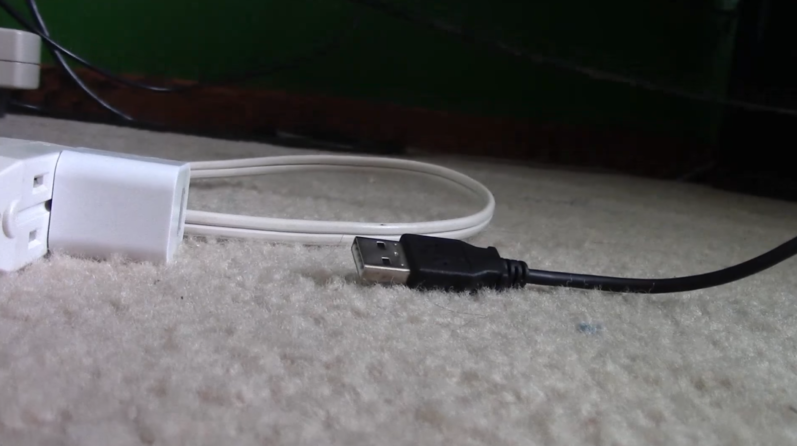 How to Charge a Nikon Coolpix Camera Without the Charger? FotoProfy