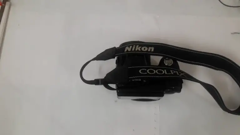 How to Charge a Nikon Coolpix Camera Without the Charger? - FotoProfy
