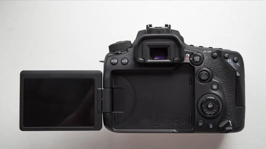 What Is The Crop Factor On The Canon EOS 90D?