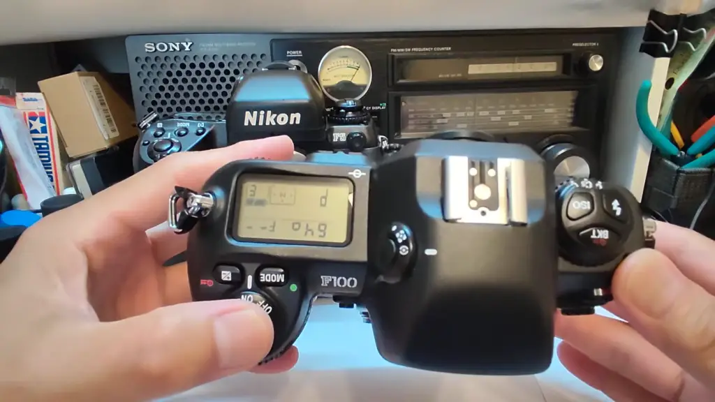 Nikon F100 Overview