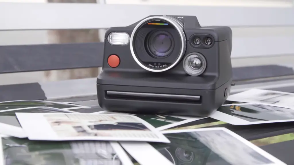 Reasons Polaroids Are Making a Comeback
