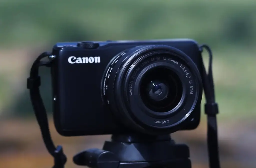 What should you consider when choosing between Canon EOS M10 vs. Sony a5000?