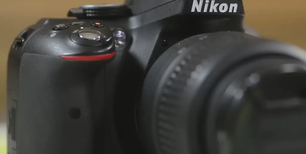 Canon T6i vs Nikon D5300