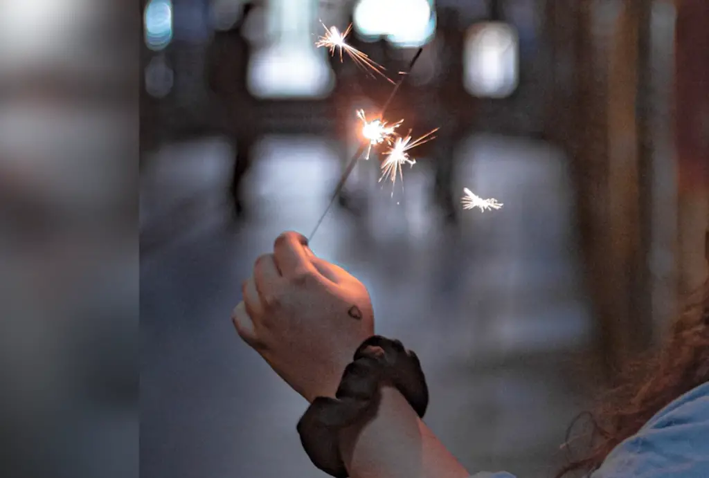 Tips for Taking the Perfect Sparkler Photo